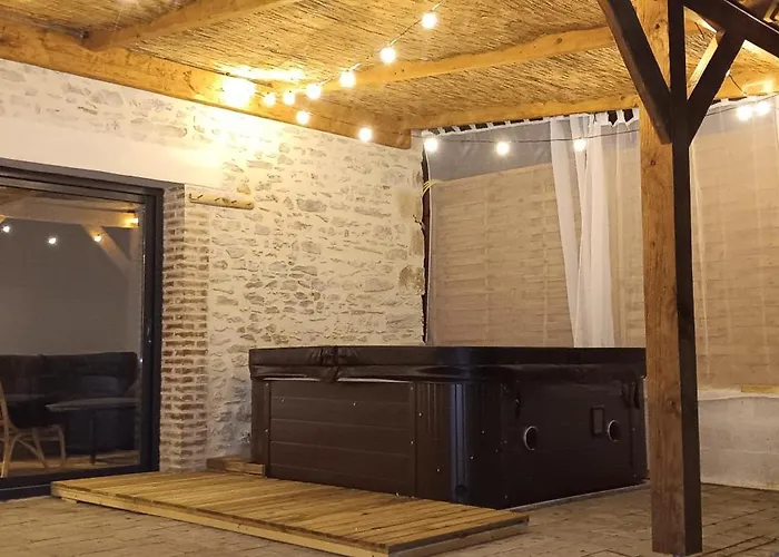 Avec Jacuzzi Privatif - Haras Le Val Du Conte Le Bouillon (Orne)